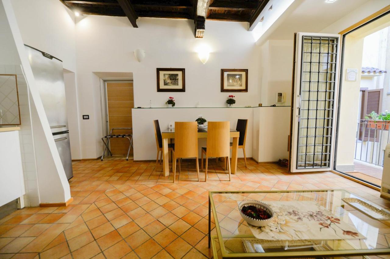 Campo De Fiori Relais Aparthotel Rome Bagian luar foto